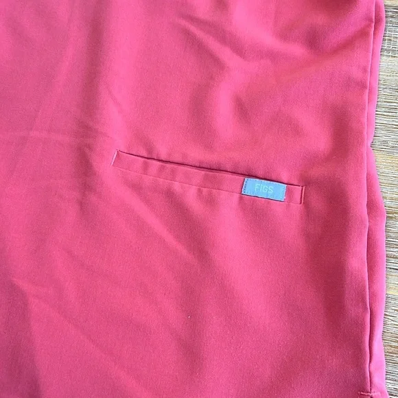 Figs Casma Three-Pocket Scrub Top Limited Edition - Picture 4 of 6